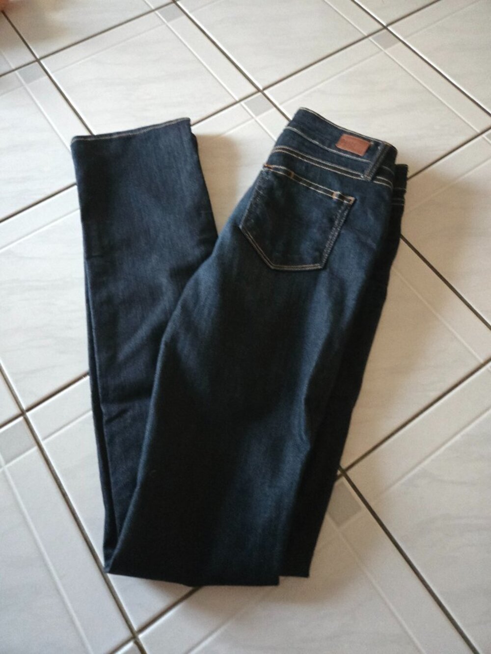 Paige Skyline Straight Dark Wash Jeans 26